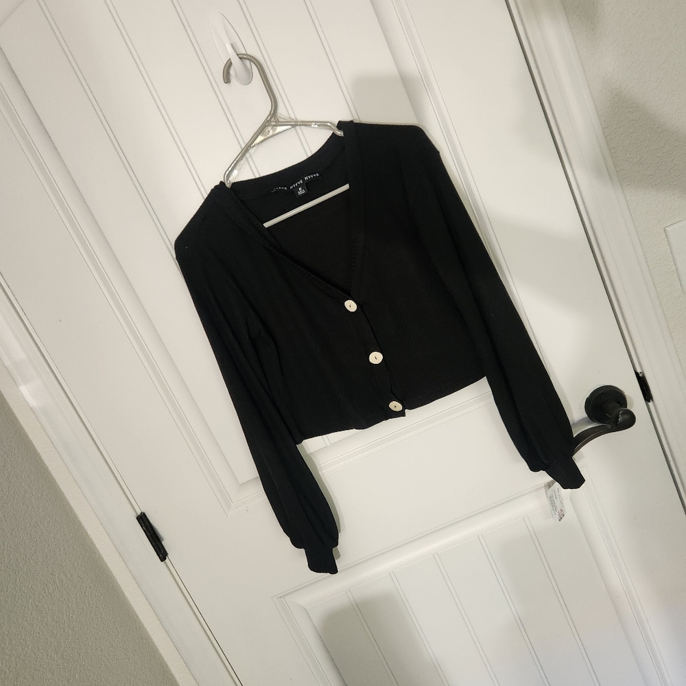 Shrug / sweater